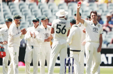 Pat Cummins celebrates his five-wicket haul (Photo: Getty Images)