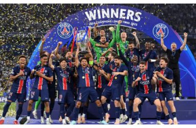 PSG lift the Champions League trophy for the first time. (Justin Setterfield/Getty Images)