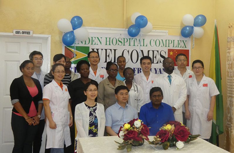 The visiting Chinese delegation and resident Chinese doctors at the LHC with CEO Dr Mohammed Riyasat and management and staff of the LHC
