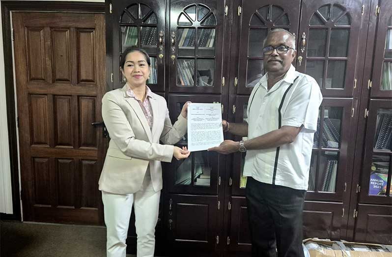 NAREI Chief Executive Officer, Jagnarine Singh, signed a framework agreement on behalf of the Government of Guyana along with the Indonesian official
