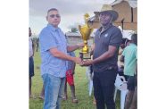 Divisional Commander, Assistant Commissioner Khali Pareshram hand over trophies to the various winners and teams