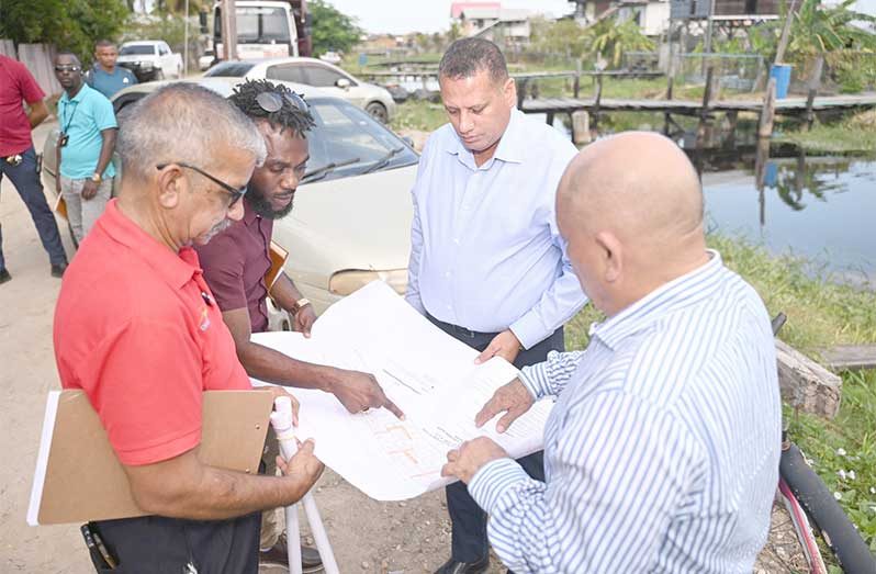 Minister of Housing, Collin Croal, on Tuesday met with families occupying a government reserve at Success, East Coast Demerara, to address long-standing issues related to land ownership and the regularisation process