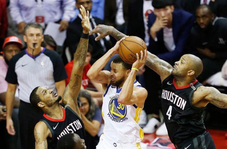 Stephen Curry scored 14 of his 27 points in an extraordinary third quarter as the Warriors secured their fourth consecutive berth in the NBA Finals.