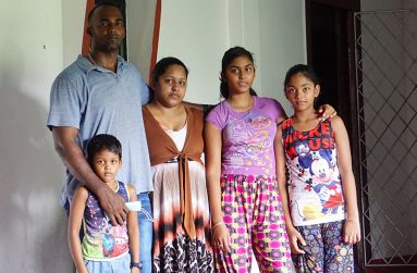 Harrychand Khelwar and his family  (Carl Croker photos)