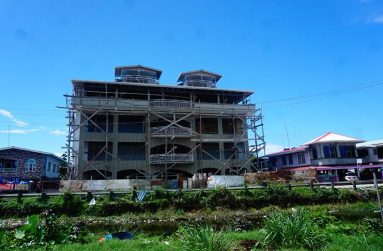 Taking shape: a high-rise building being constructed in the Corriverton Market area (Carl Croker photos)