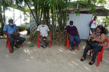 Residents of Beri-Bissiballi and Lanaballi (Carl Croker photos)