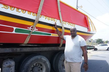 peedboat owner Roger Anderson called “Solo,” with his boat