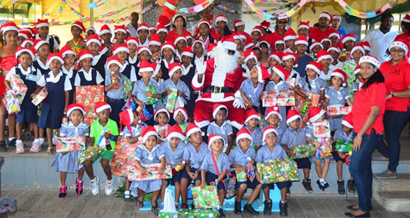 First Lady Deolatchmee Ramotar at Lesbeholden Primary