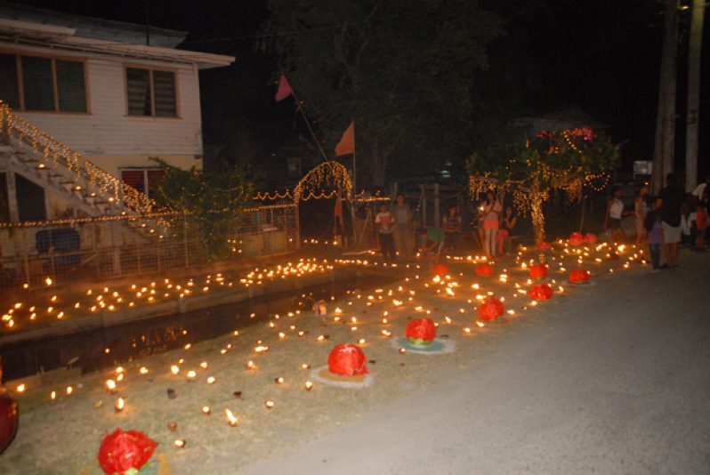 Campbellville house illuminated by dozens of diyas last night. (Sonell Nelson photos)