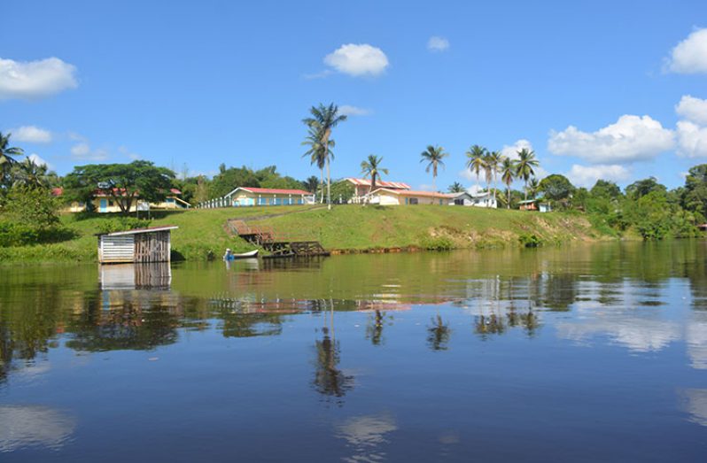 A section of Karawab Village where the
schools, health post and pavilion are located