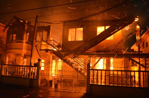 Fire destroyed this Cummings Lodge apartment building on Friday night (Ravin Singh photo)
