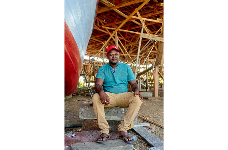 Boat builder, Loukumar Rampersaud (Samuel Maughn photos)