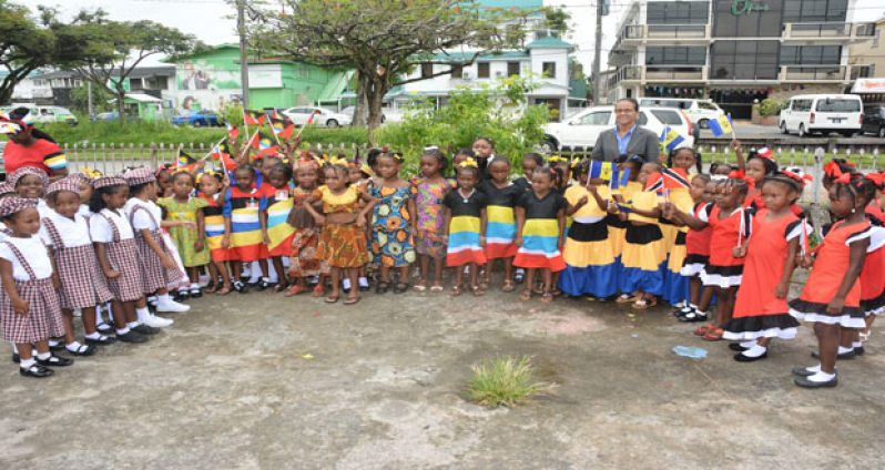 Kids dressed in costume depicting other Commonwealth member nations