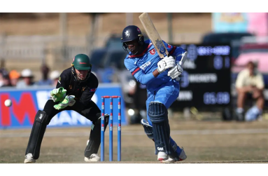 Daniel Bell-Drummond inspired Kent to victory over Leicestershire