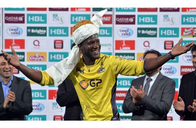 Darren Sammy goes traditional after Peshawar Zalmi's PSL title win in 2017.( AFP via Getty Images)
