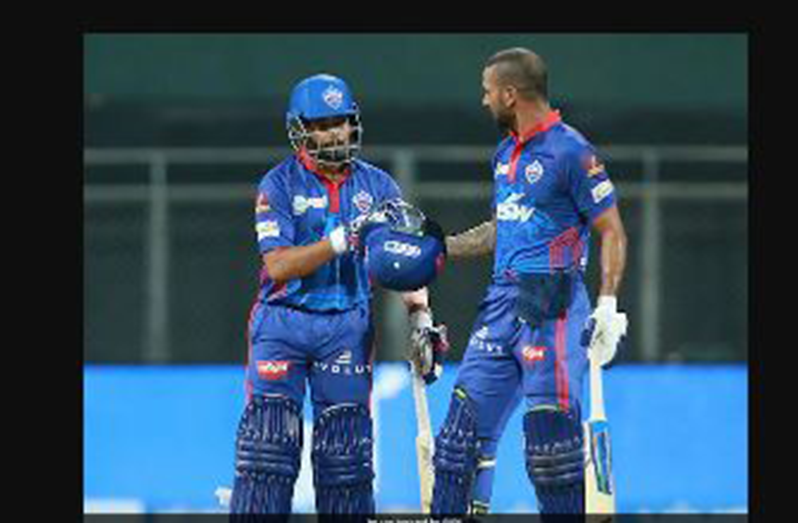 Prithvi Shaw (left) and Shikhar Dhawan put together a 138-rub opening stand for Delhi Capitals.