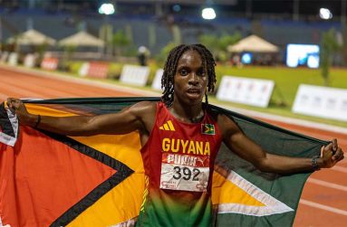 Ebo McNeil won bronze in the Boys' U-17 3000m (PHOTO: News Room/Jeremy Jagroop) 