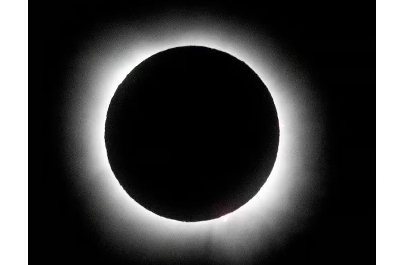 A total solar eclipse as seen from Eagle Pass, Texas, US April 8, 2024 (REUTERS/Christian Monterrosa)