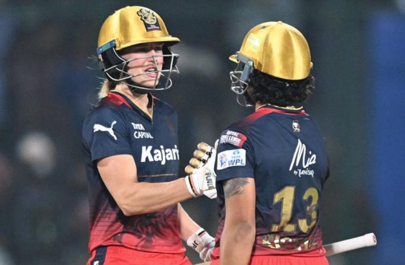Ellyse Perry and Richa Ghosh steered RCB to their target