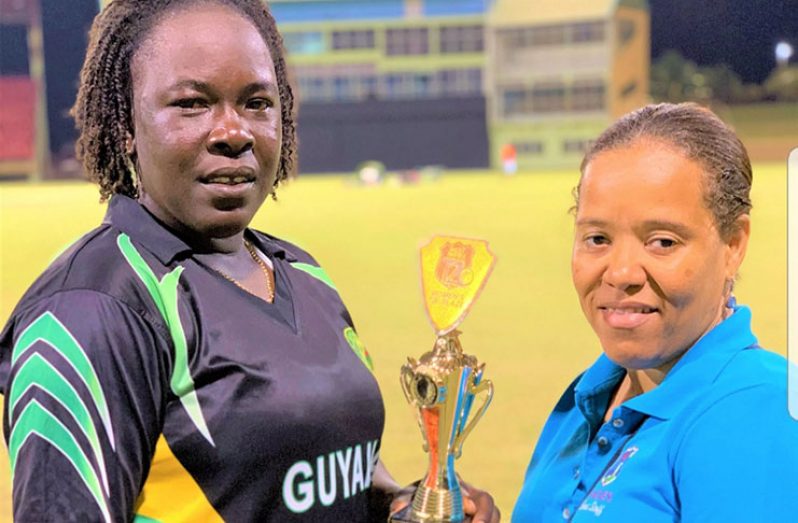 Erva Giddings receives player-of-the-match award in Women’s T20 blaze.