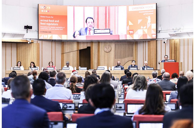 The forum highlights a sector that generates approximately $400 billion in annual commercial turnover, produces 1 billion tons of livestock feed, and employs over 250,000 skilled workers, technicians, managers and professionals worldwide