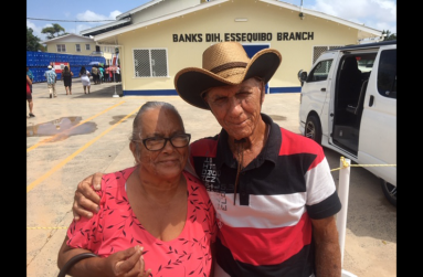 Married for 53 years, Walter Elliott and his wife Desiree,
of Henrietta, Essequibo Coast, have been BANKS DIH
shareholders since 1967 (Photo by F.Q. Farrier)