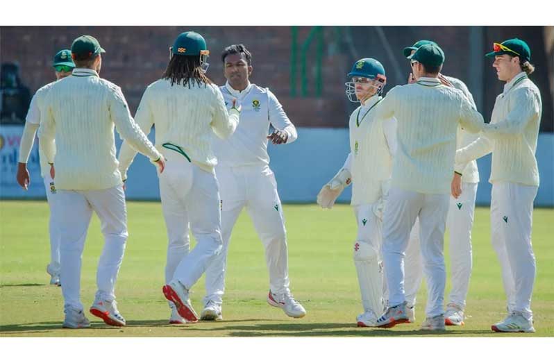 Senuran Muthusamy struck in his first over on day three  •  Zimbabwe Cricket
