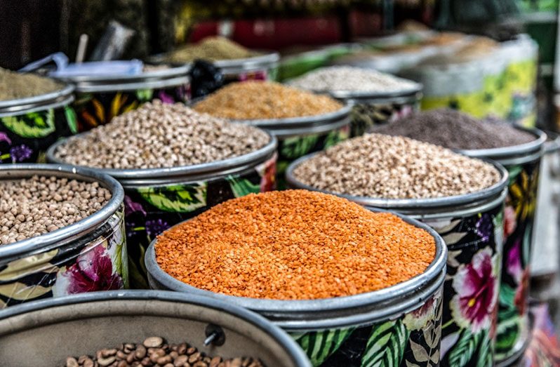Pulses come in all shapes, sizes and colours – so there’s something for everyone (FAO/Pedro Costa Gomes)