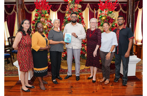 President, Dr Irfaan Ali recently received a visit from the Bahá’í National
Spiritual Assembly of Guyana at State House. During the engagement, there
were meaningful discussions on their positive contributions to our society. The
President commended the organisation for its work and explored avenues for
further collaboration to better our nation and the well-being of our people