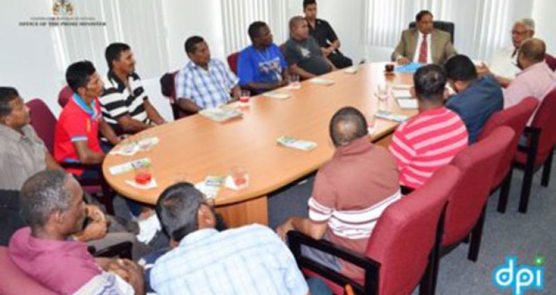 Prime Minister Moses Nagamootoo meets with the Wales sugar workers delegation