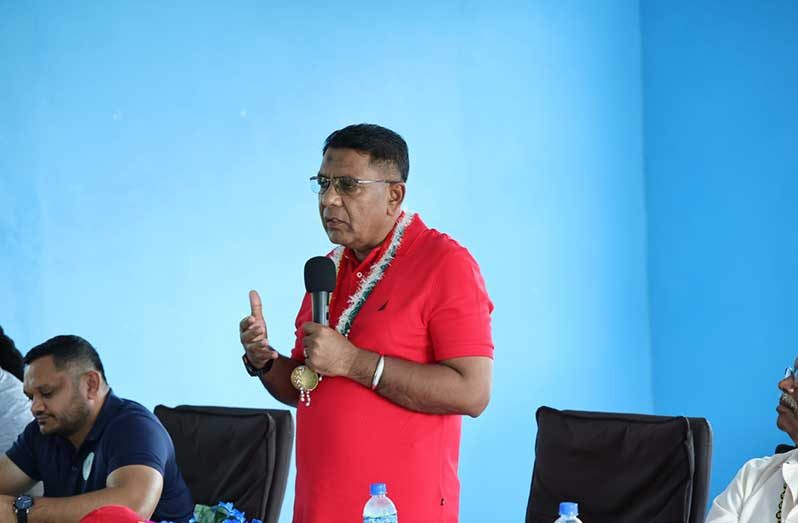 Agriculture Minister Zulfikar Mustapha during the engagement with residents where proposals related to farming, economic activities and community development were raised