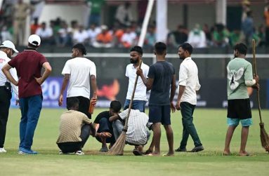 The groundstaff was not equipped to get the ground ready in time  •  (AFP/Getty Images)