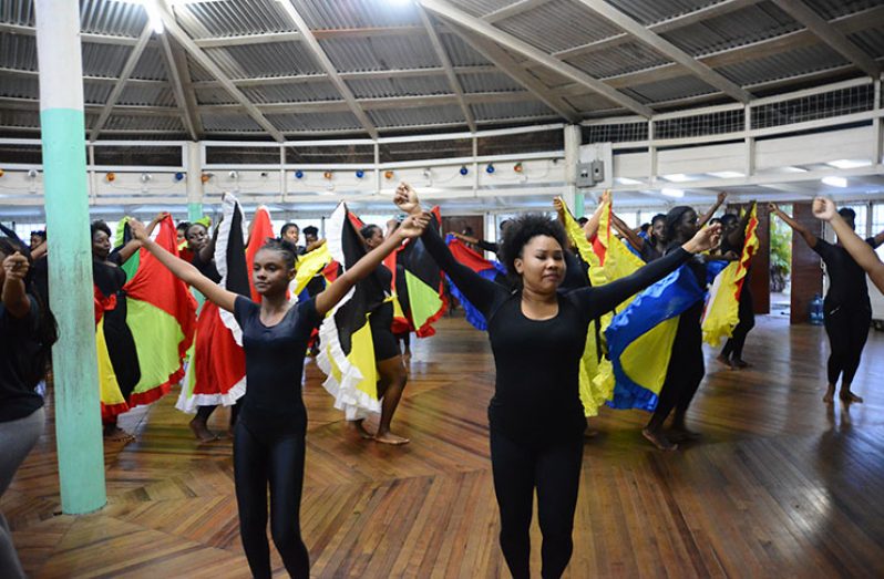 Children practicing their cultural dances for May 26