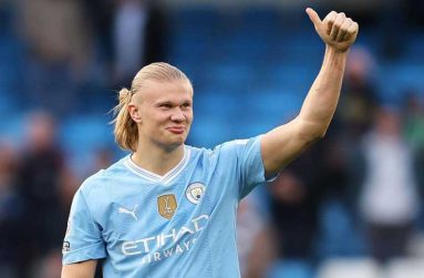 Erling Haaland's goal gave 10-man Manchester City victory at Manchester United on Sunday.