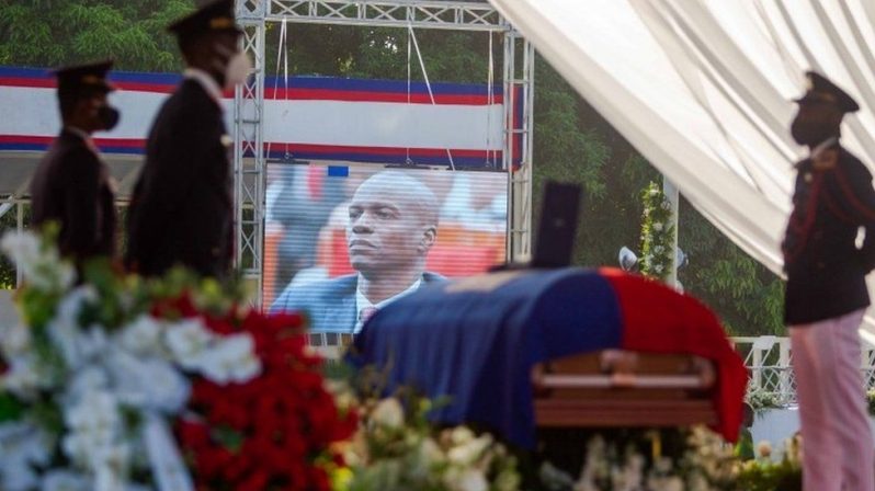 Moïse was buried in a coffin draped in the Haitian flag (BBC photo)