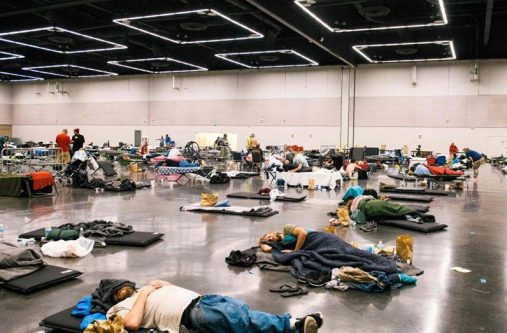 A cooling centre was set up at the Oregon Convention Center in Portland to help people affected by the heatwave