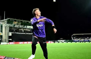 Hobart Hurricanes won the Knockout by three runs [DLS Method