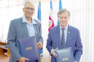 Guyanese agronomist Muhammad Ibrahim (left) will serve as IICA Director General for the period 2026-2030, succeeding Argentine veterinarian Manuel Otero, who held the position for two consecutive terms