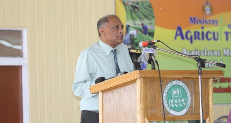 Agriculture Minister, Dr. Leslie Ramsammy, addresses the gathering