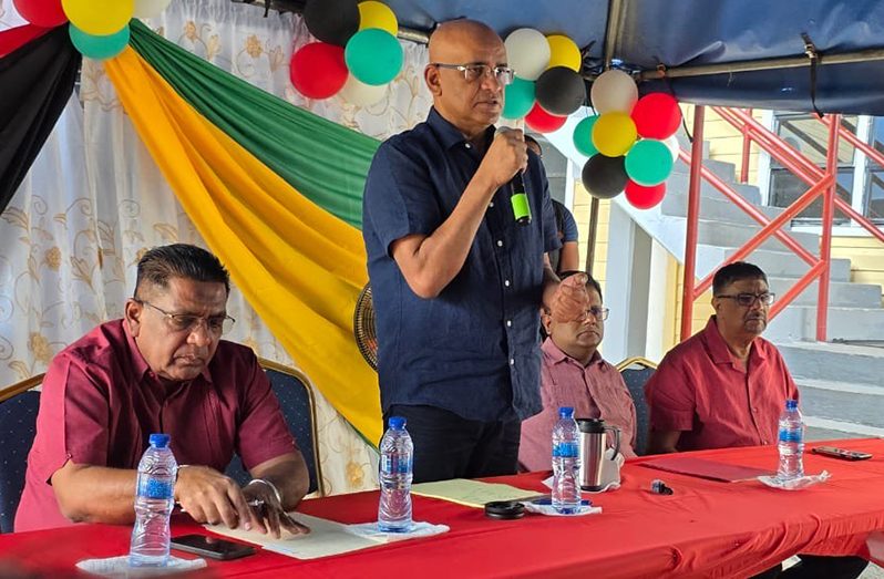 Vice President, Bharrat Jagdeo meeting with residents along the Corentyne Coast on Saturday