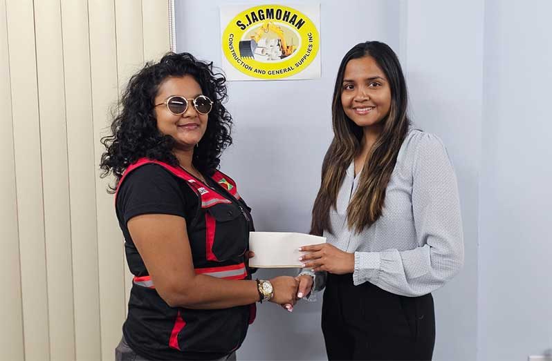 Davina Jagmohan of Jagmohan Construction hands over sponsorship