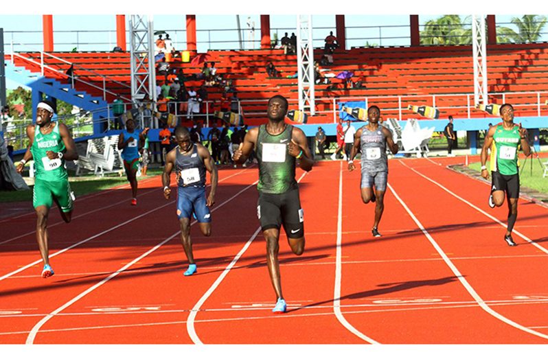 FLASH BACK! Kirani James crossing the finish line unchallenged in his 44.99 seconds performance at the AP Invitational. (Delano Williams photos)