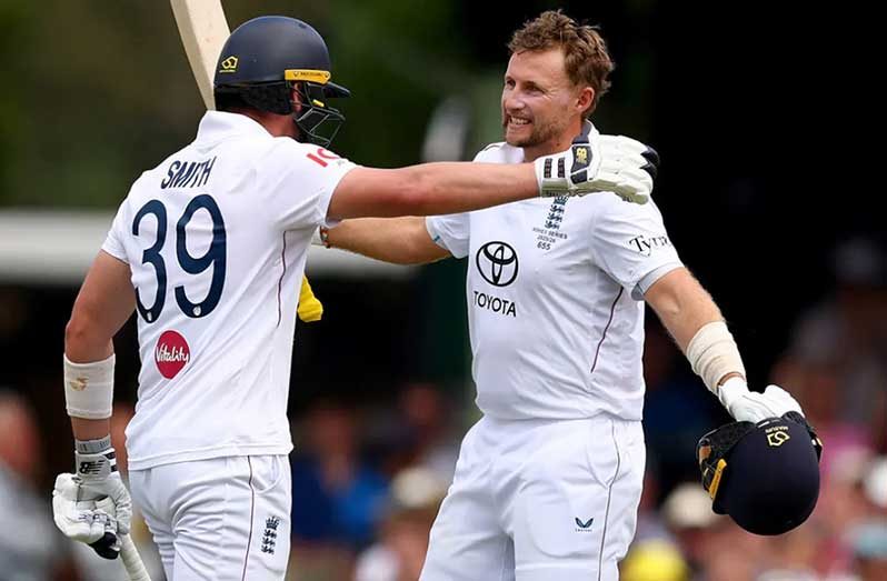 Joe Root gets a hug from Jamie Smith after completing his 41st Test century (Getty Images)