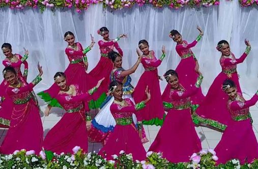 Dancers from the Dharmic Nritya Sangh