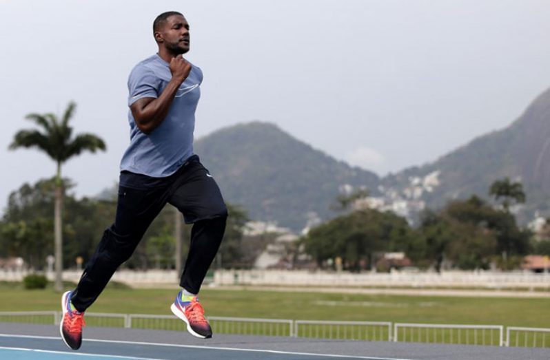 Justin Gatlin of the U.S. trains ahead of the ‘Mano a Mano’ challenge, a 100-metre race, at the Brazilian Jockey Club in Rio de Janeiro, Brazil, September 29, 2017. (REUTERS/Bruno Kelly)