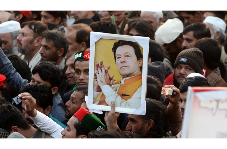 Supporters of former prime minister Imran Khan protest against his incarceration  •  Hussain Ali/Getty Images