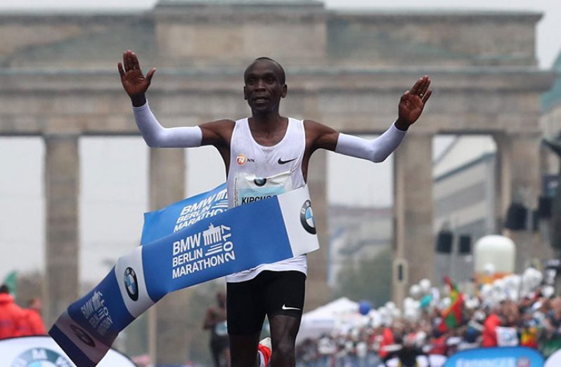 Kenya's Eliud Kipchoge wins the race REUTERS/Michael Dalder