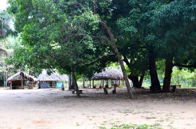 The dry conditions close to the Kumu Falls. Here residents of the community and other areas usually converge on Sundays for recreation.