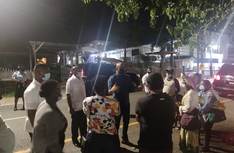 Some of the helpless squatters meeting with Vice-President, Bharat Jagdeo outside of State House on Friday night