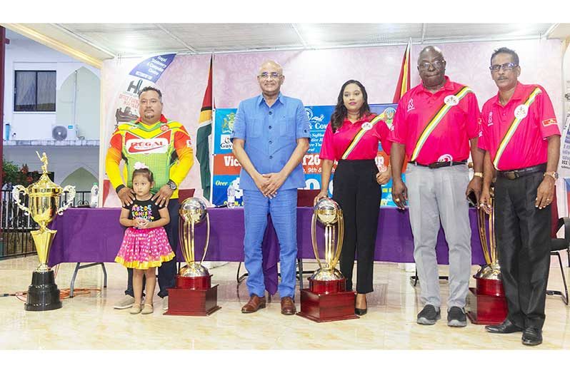 Vice-president Dr Bharrat Jagdeo, second from left, with John Ramsingh, GSCL Secretary Telesha Ousman Yamin, GSCL President Ian John and Inderjeet Persaud (Japheth Savory Photos)